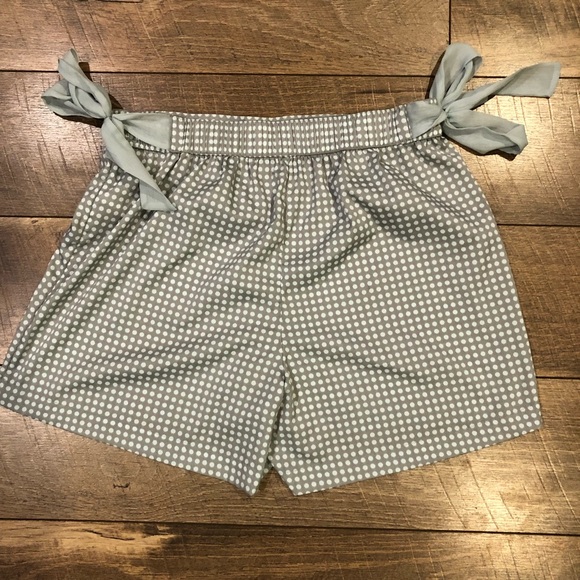 Aerie Polka Dot Shorts - Picture 3 of 4